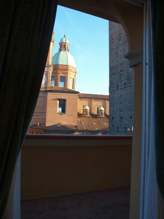 Cosmopolitan Central Rooms Болонья Экстерьер фото
