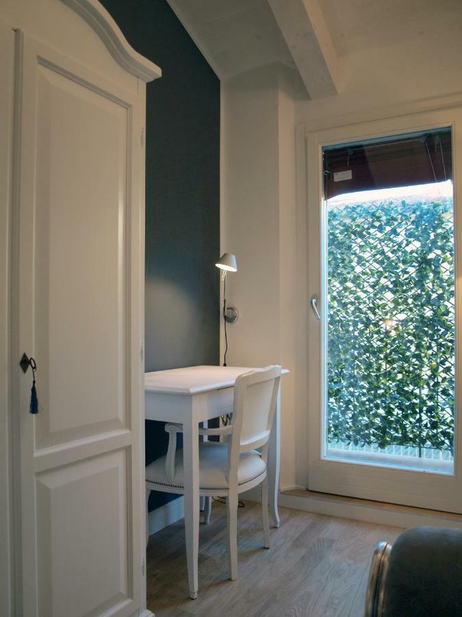 Cosmopolitan Central Rooms Болонья Экстерьер фото