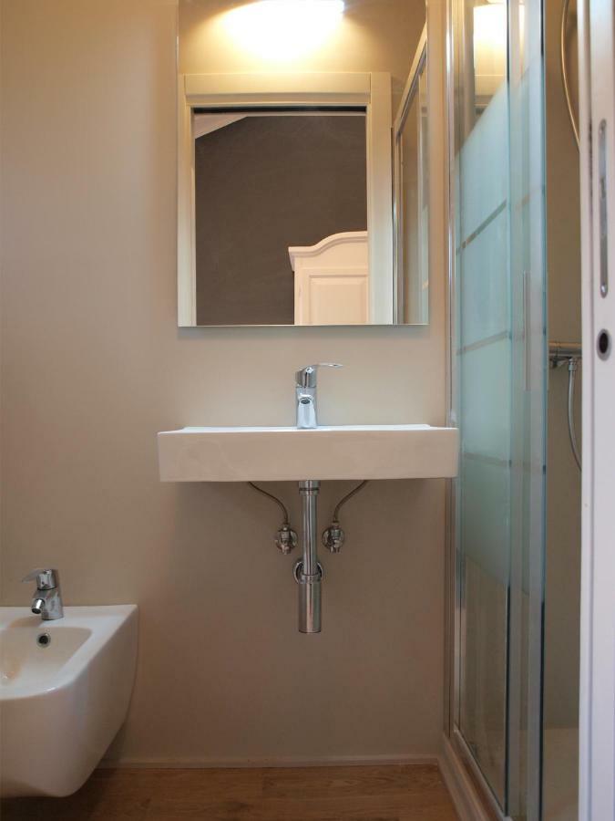 Cosmopolitan Central Rooms Болонья Экстерьер фото