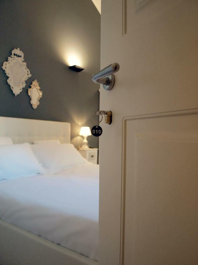 Cosmopolitan Central Rooms Болонья Экстерьер фото
